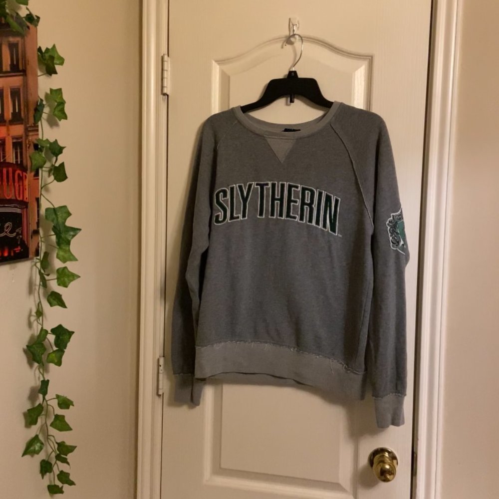 Harry Potter Slytherin Sweater Universal Studios Wizarding World, Medium